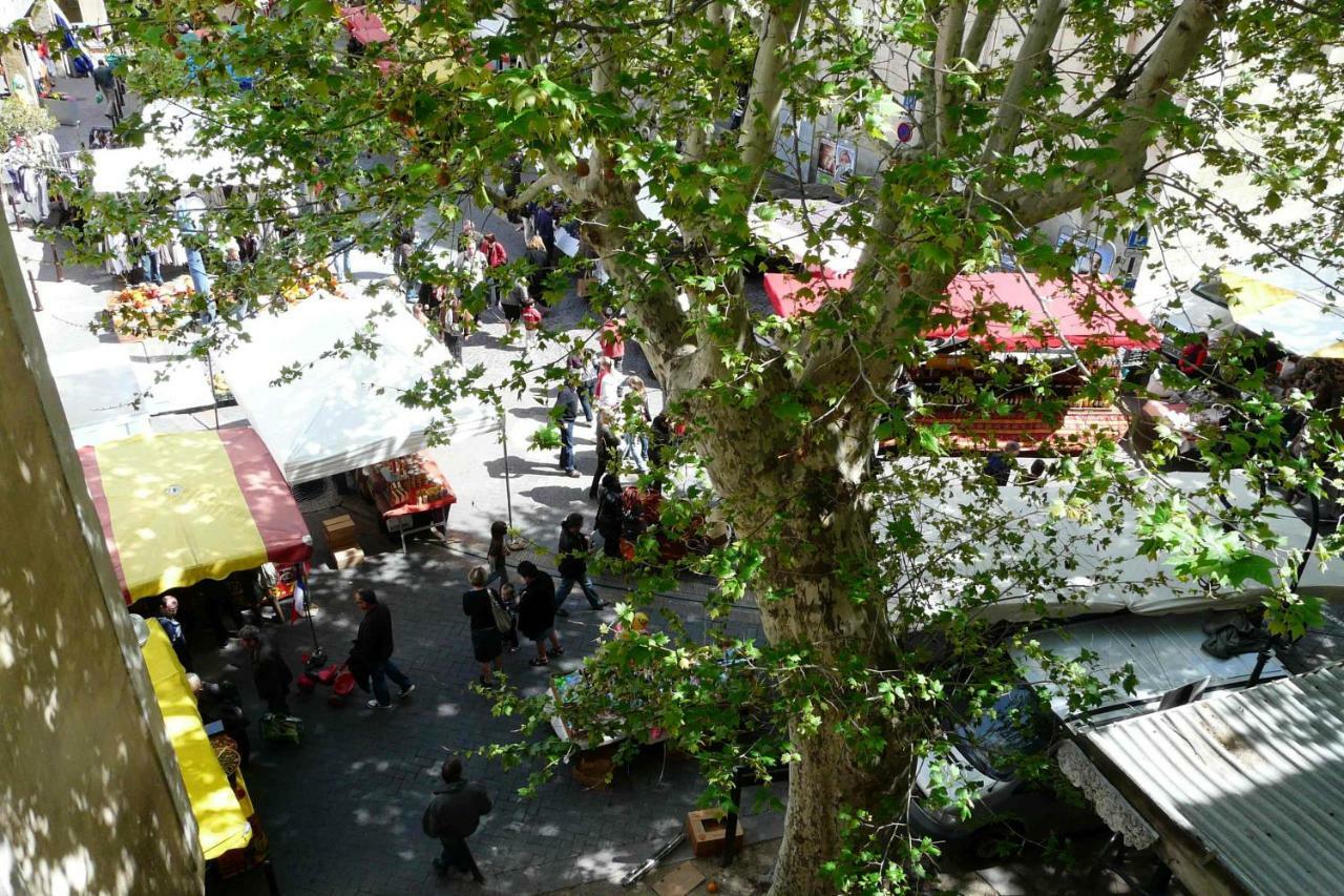 Duplex En Plein Centre Leilighet LʼIsle-sur-la-Sorgue Eksteriør bilde